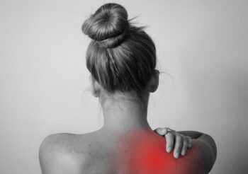 The Link Between Frozen Shoulder and Menopause: How Complementary Therapies Can Help - Feel Good Balham