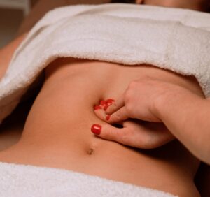 Abdominal massage - Ampuku Hara, Chi Nei Tsang at Feel Good Balham